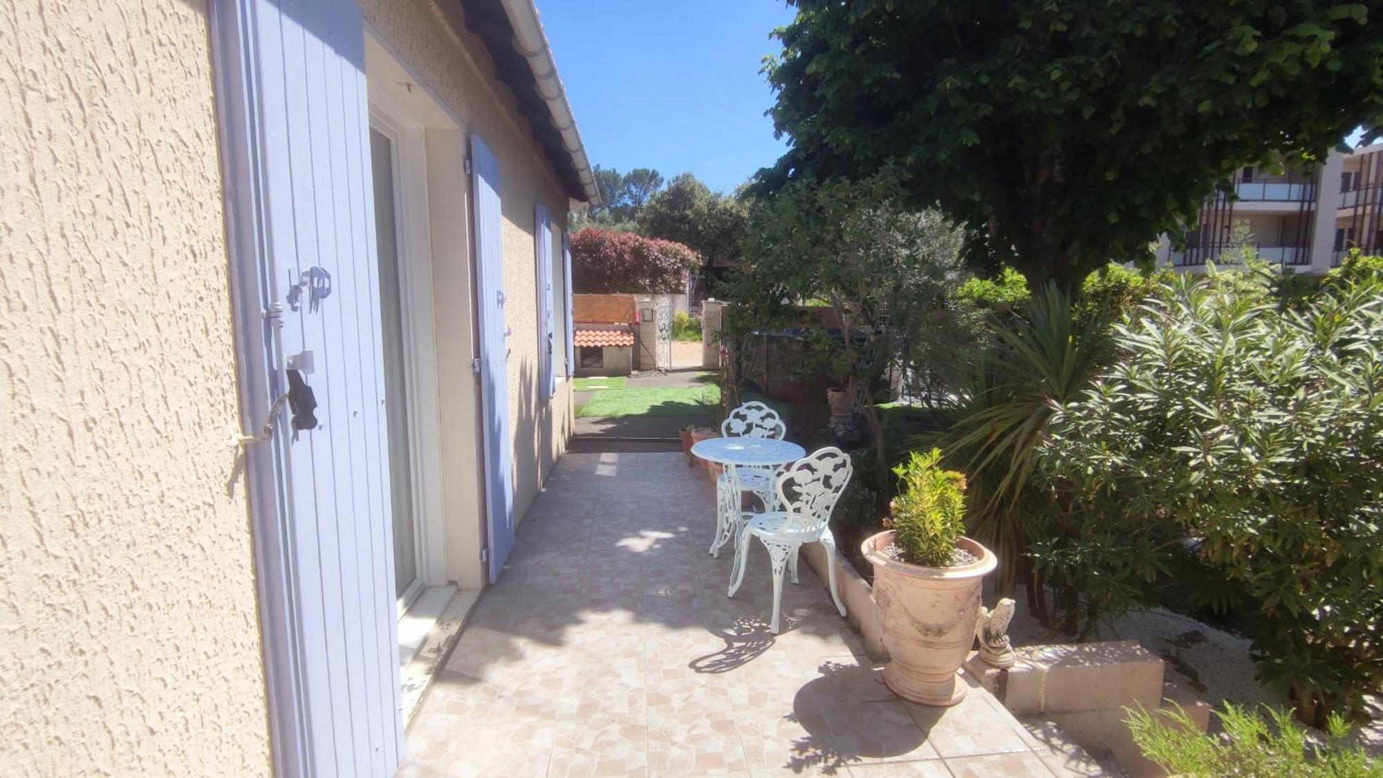 Le Jardin Des Rocailles - Villa 4 Chambres Climatisee Avec Piscine A Deux Pas D'Avignon Villeneuve-les-Avignon Bagian luar foto